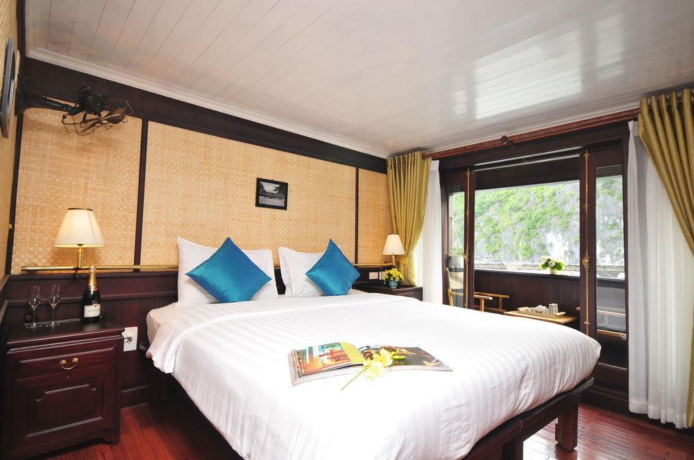 Hotel Bhaya Legend Cruises à Hạ Long Extérieur photo